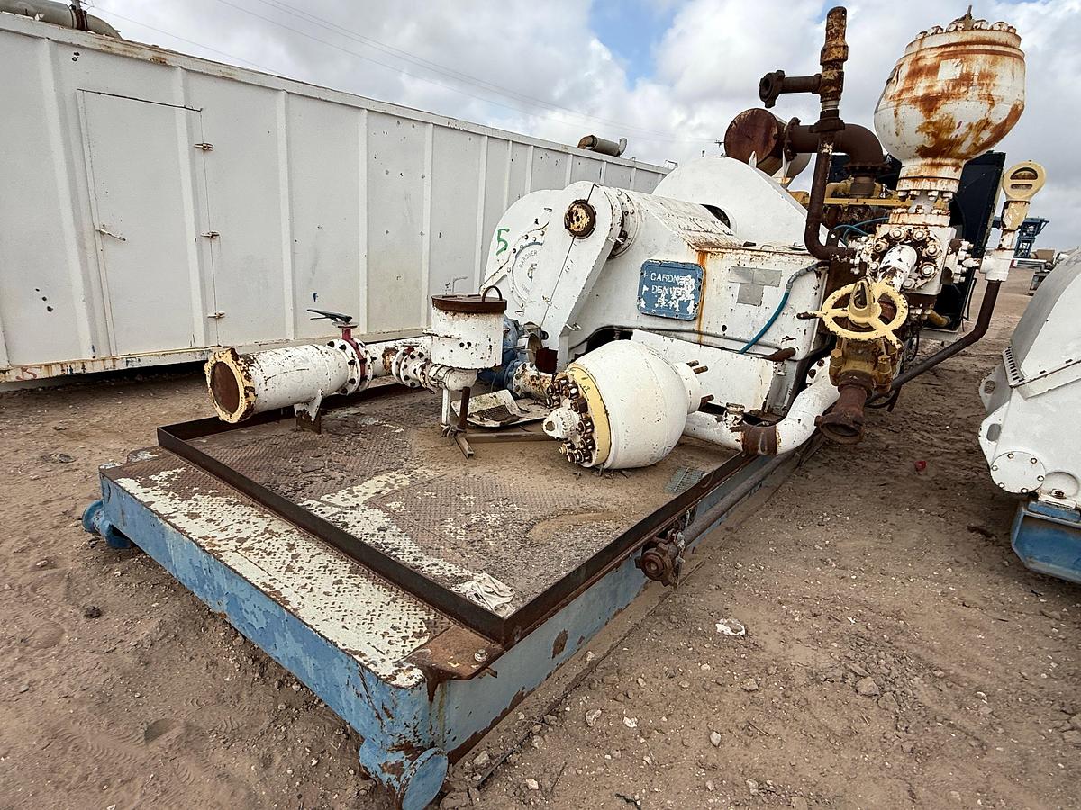 Used 2011 GARDNER DENVER PZ11 TRIPLEX DRILLING MUD PUMP P/B CATERPILLAR 3512, SKIDDED