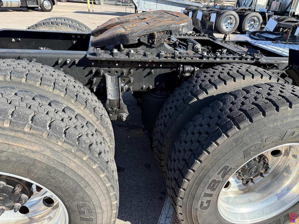 Used 2013 MACK CXU613 T/A DAY CAB TRUCK TRACTOR