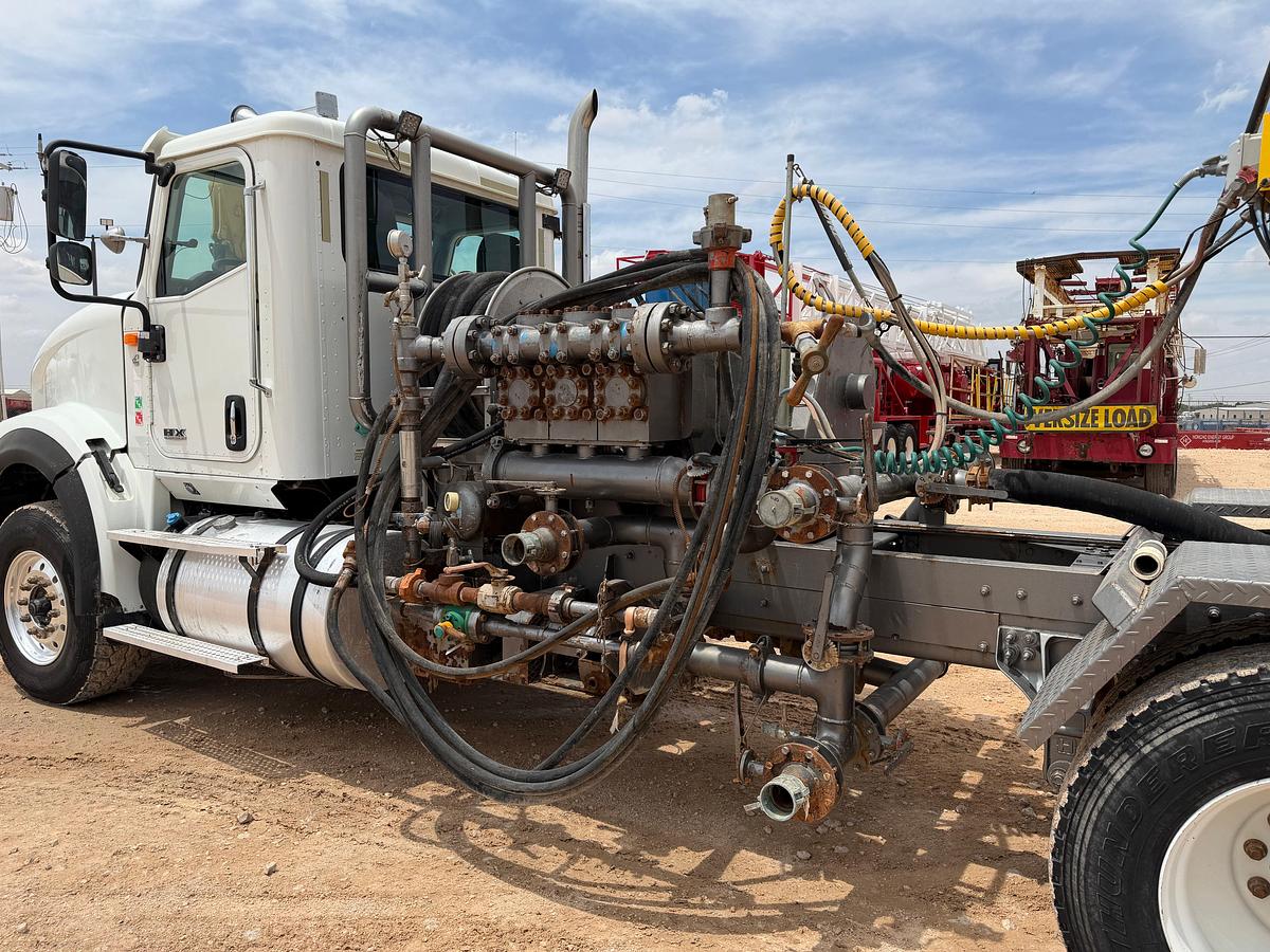 Used 2019 INTERNATIONAL ENERFAB 10k KILL TRUCK W/ 130BBL KILL TRAILER
