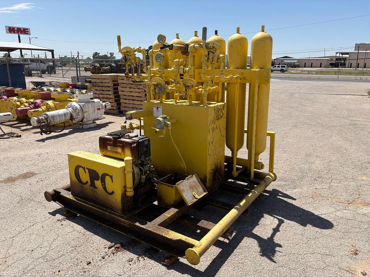 Used 4-station closing unit, skidded