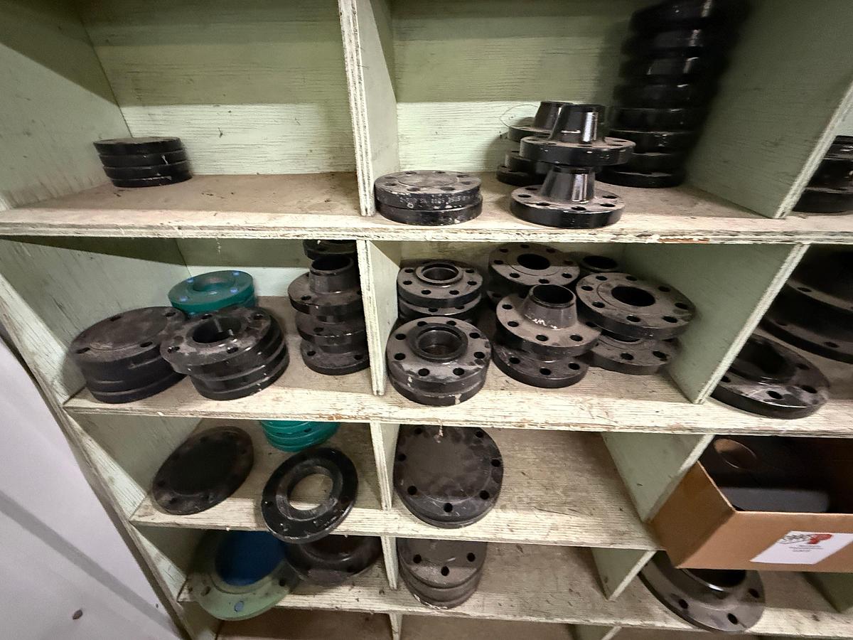 Used SECTION OF (60+) 1” Thru 8” BUTT WELD FLANGES W/ SOME FLANGE INST KITS