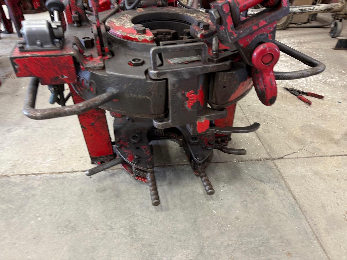 Used WESTCO 5500 HYDRAULIC TUBING TONG W/ AIR BACK-UP, HANGER, & DRESSED