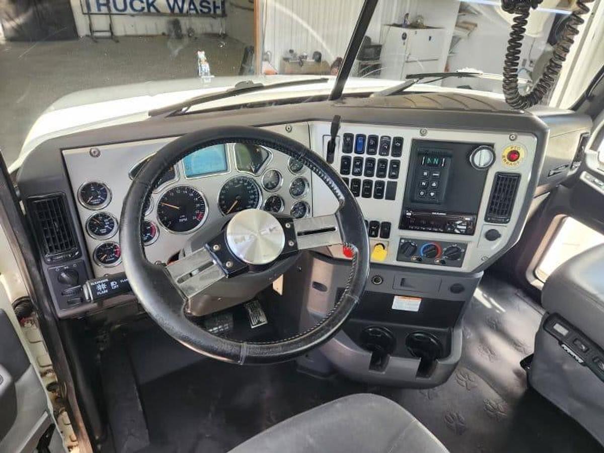 Used 2015 MACK GRANITE GU713 T/A DAYCAB HAUL TRUCK