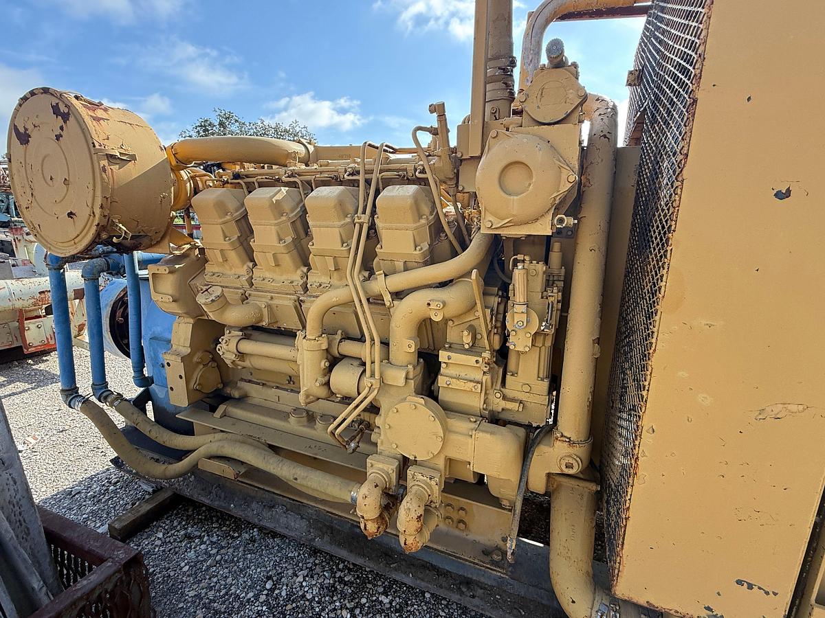 Used CATERPILLAR 3508 DI TTA DIESEL ENGINE W/ NATIONAL C-245-125 TORQUE CONVERTER & RADIATOR