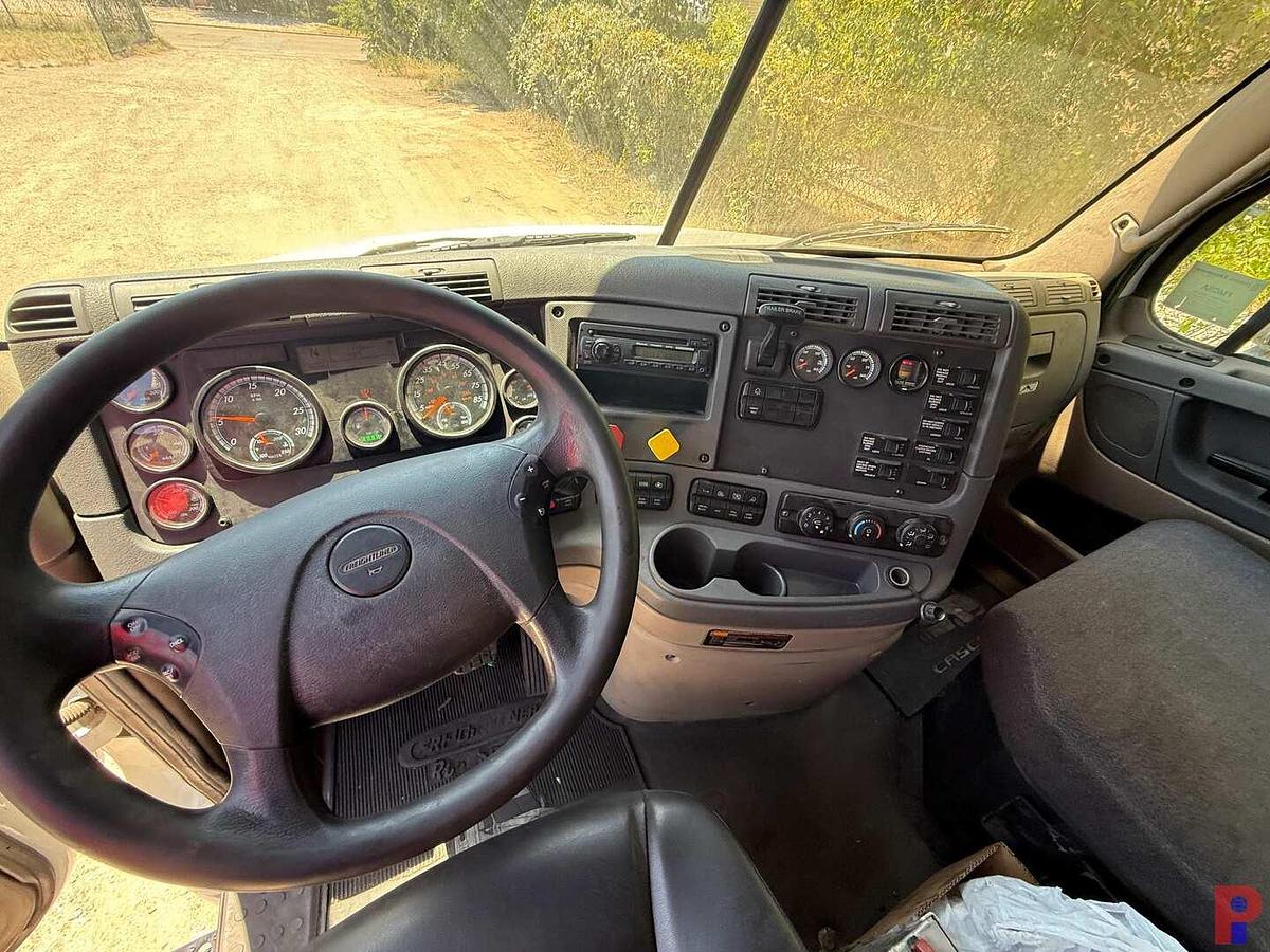 Used 2017 FREIGHTLINER CASCADIA PX125084ST TRI AXLE DAY CAB TRUCK TRACTOR