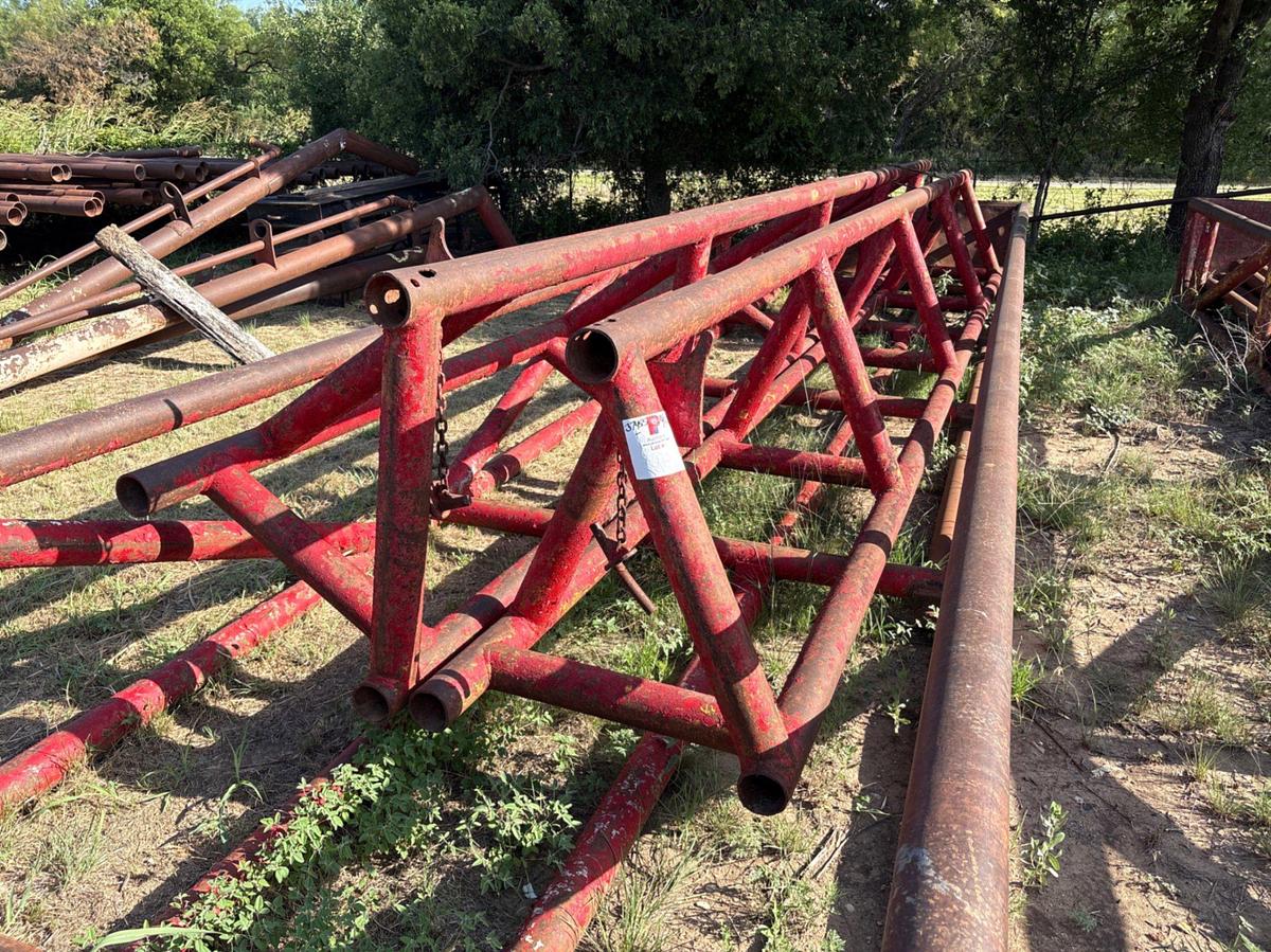 Used (2x$) 28’ x 40” triangle pipe racks