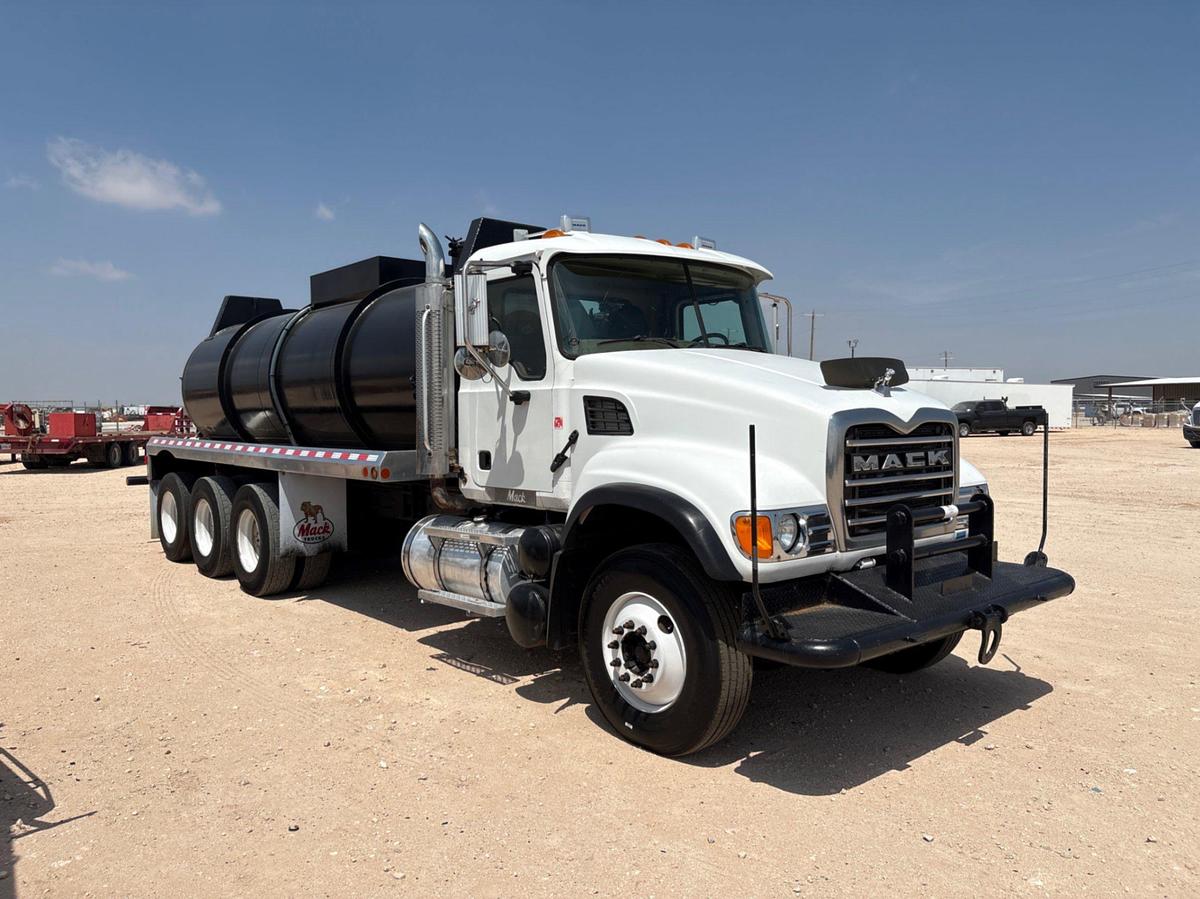 Used 2007 MACK CV713 TRI-DRIVE DAYCAB VACUUM TRUCK