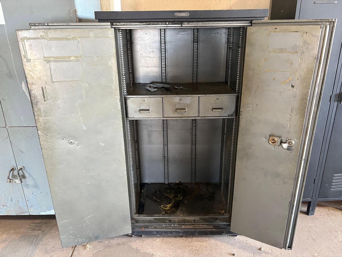 Used Safe cabinet co. 37” x 26” x 66” safe-cabinet