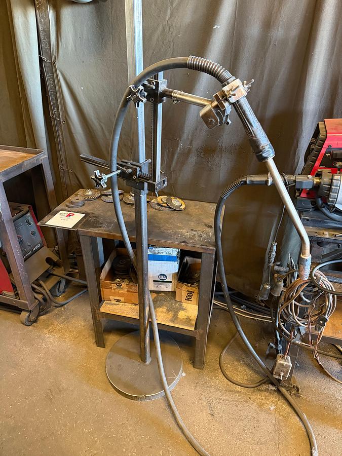 Used Lincoln Electric Flex Tec 450 Welder w/ Flex Feed 84 Wire Feeder & Bug-0 support stand