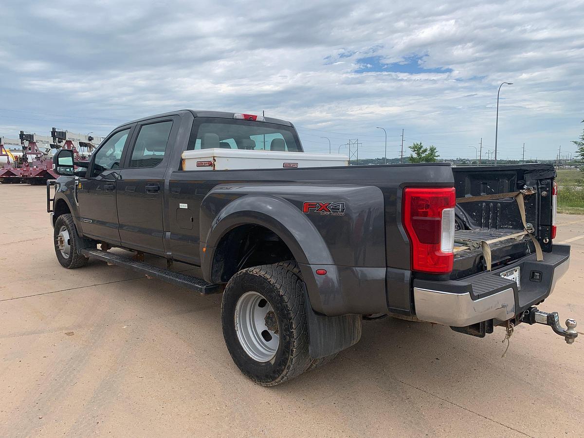 Used 2019 FORD F-350 SD XL 4X4 CREW CAB DUALLY PICKUP TRUCK