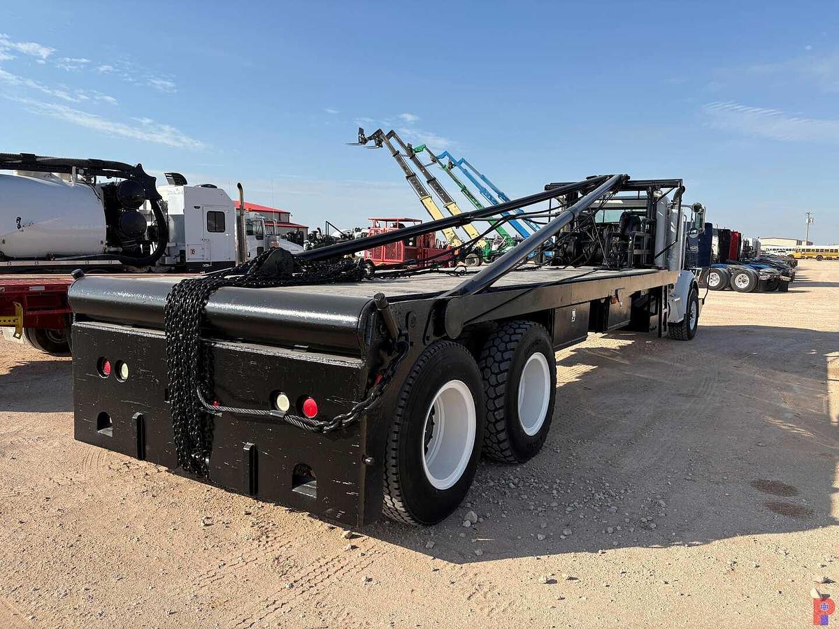 Used 2006 PETERBILT 357 T/A DAYCAB GIN POLE TRUCK