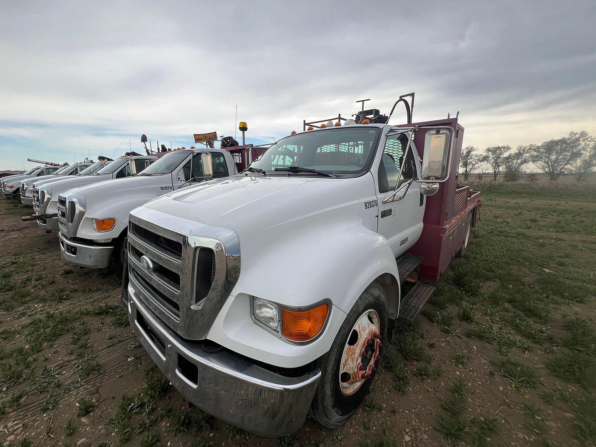 Used 2007 FORD F-650 SUPER DUTY TRUCK WITH TOOL BED