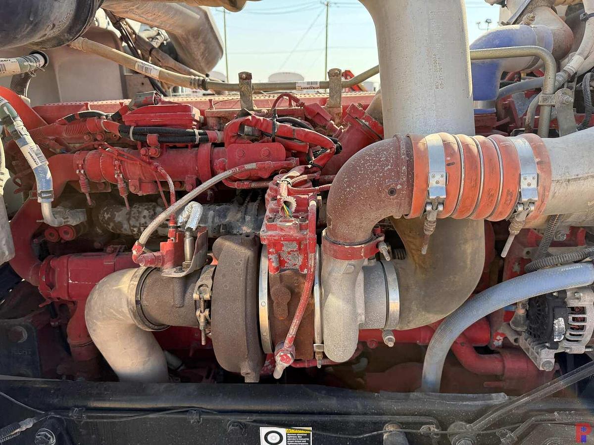 Used 2013 PETERBILT 388 TRI AXLE SLEEPER HAUL TRUCK