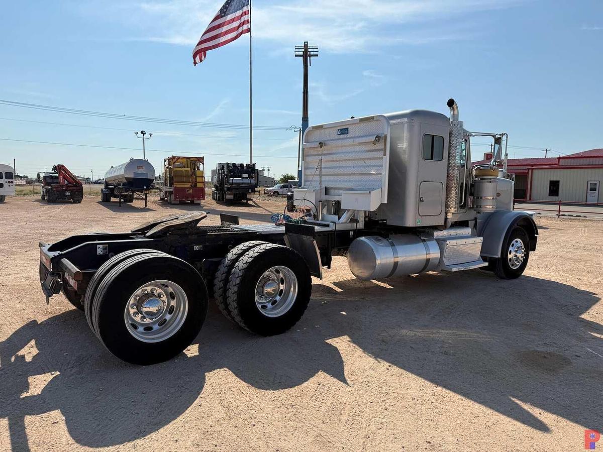 Used 2013 PETERBILT 388 T/A SLEEPER HAUL TRUCK