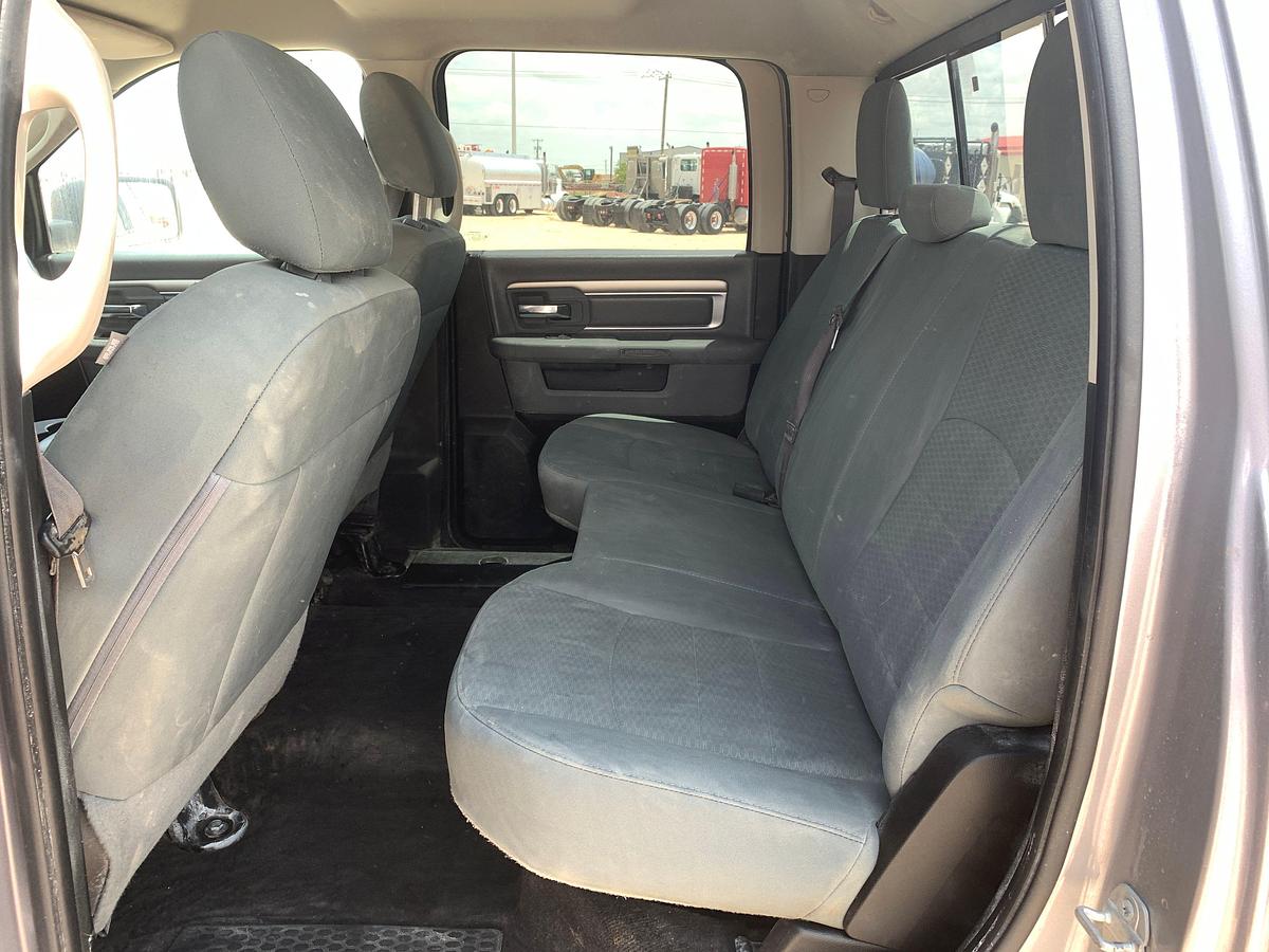 Used 2019 RAM 1500 CLASSIC CREW CAB PICKUP TRUCK