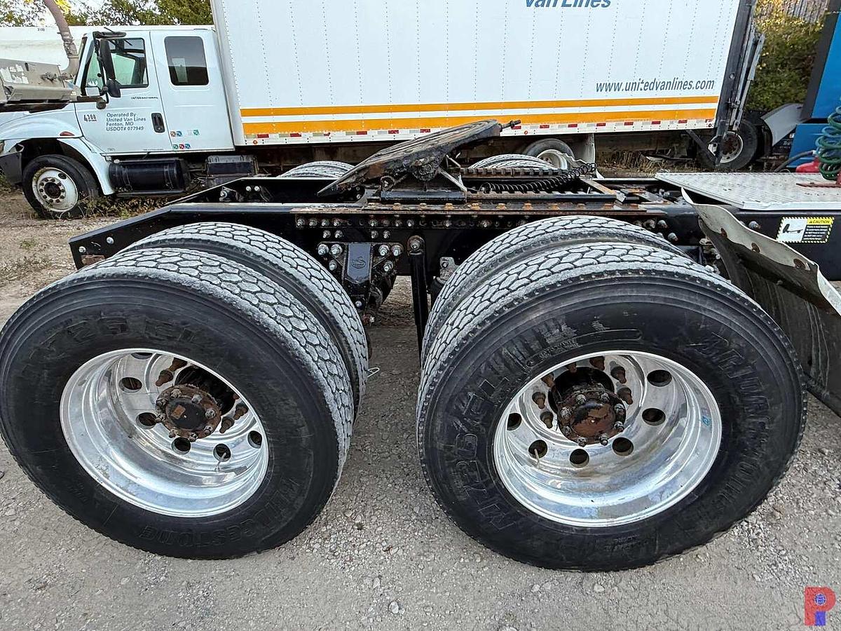 Used 2013 MACK CHU613 PINNACLE T/A DAY CAB TRUCK