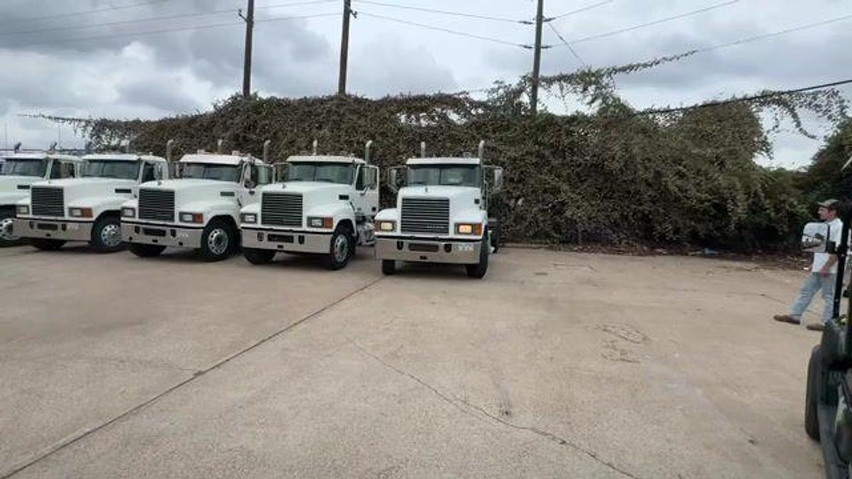 Used 2014 MACK CHU613 PINNACLE T/A DAY CAB TRUCK TRACTOR