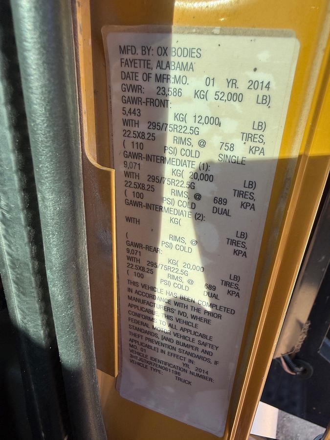 Used 2014 CATERPILLAR CT660S T/A DAYCAB 15YD DUMP TRUCK