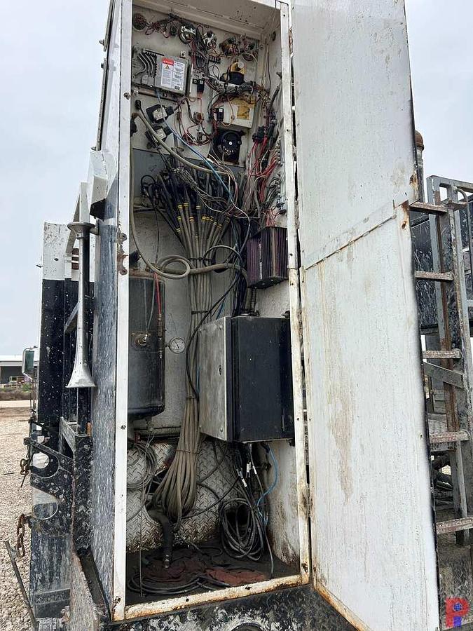 Used 2005 MACK CV513 T/A CEMENT SPM TRIPLEX PUMP TRUCK