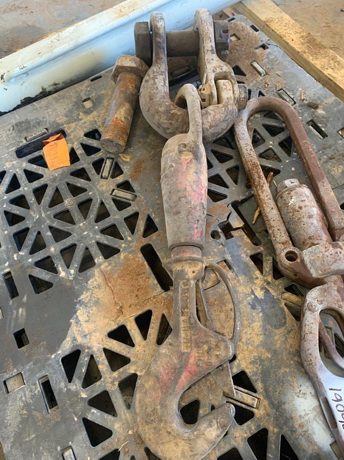 Used (1) OBANNON 20-TON Rod Hook & CLEVIS,  (1) RATIGAN 20-TON Rod Hook