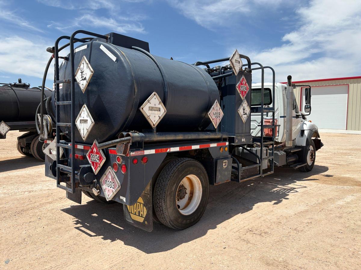 Used 2013 INTERNATIONAL WORKSTAR 7400 S/A CHEMICAL TREATER TRUCK