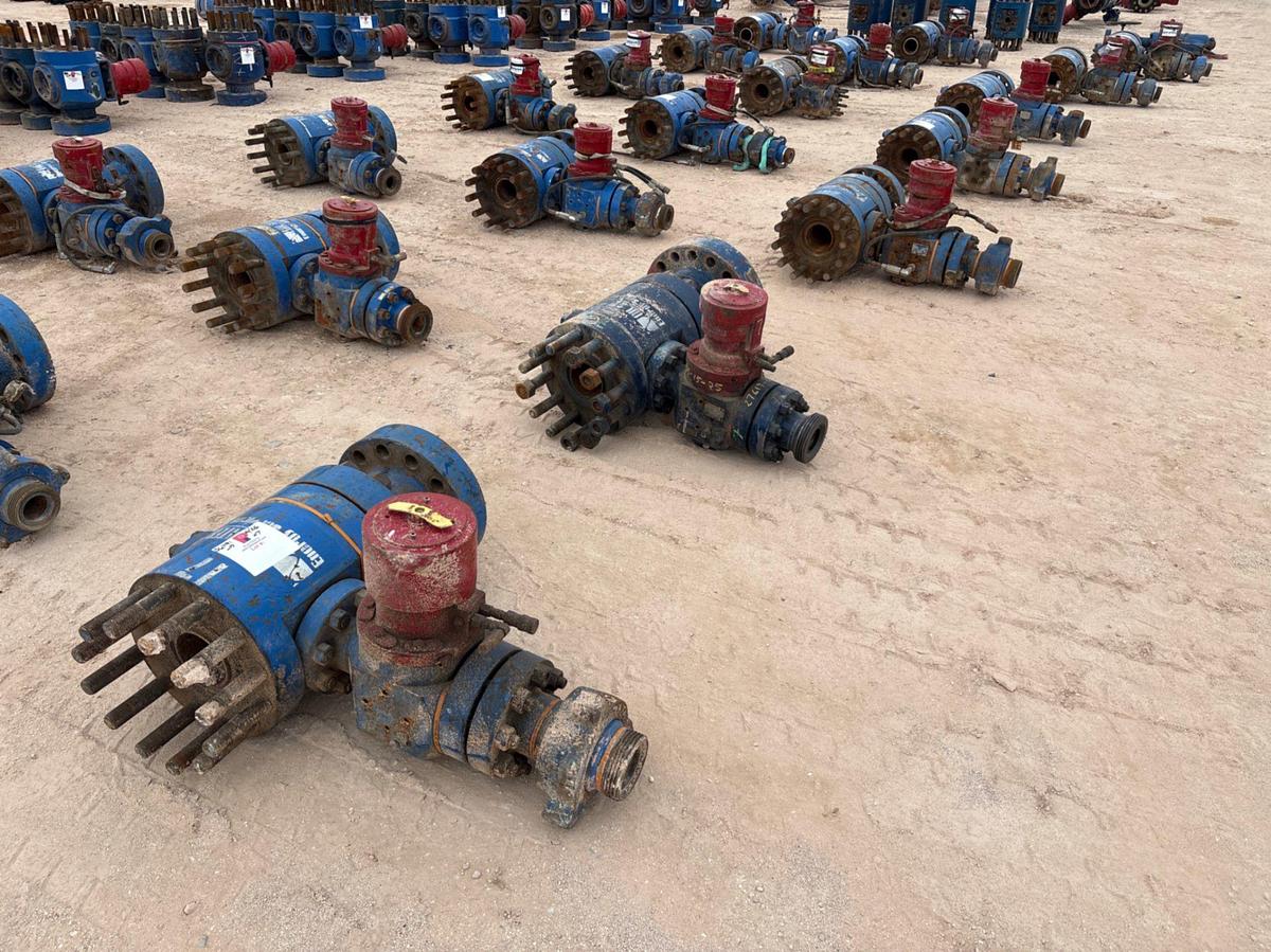 Used (7x$) (7) 5” x 2-1/2” fluid crosses w/ 2-1/2” 15k hyd. Ball valves