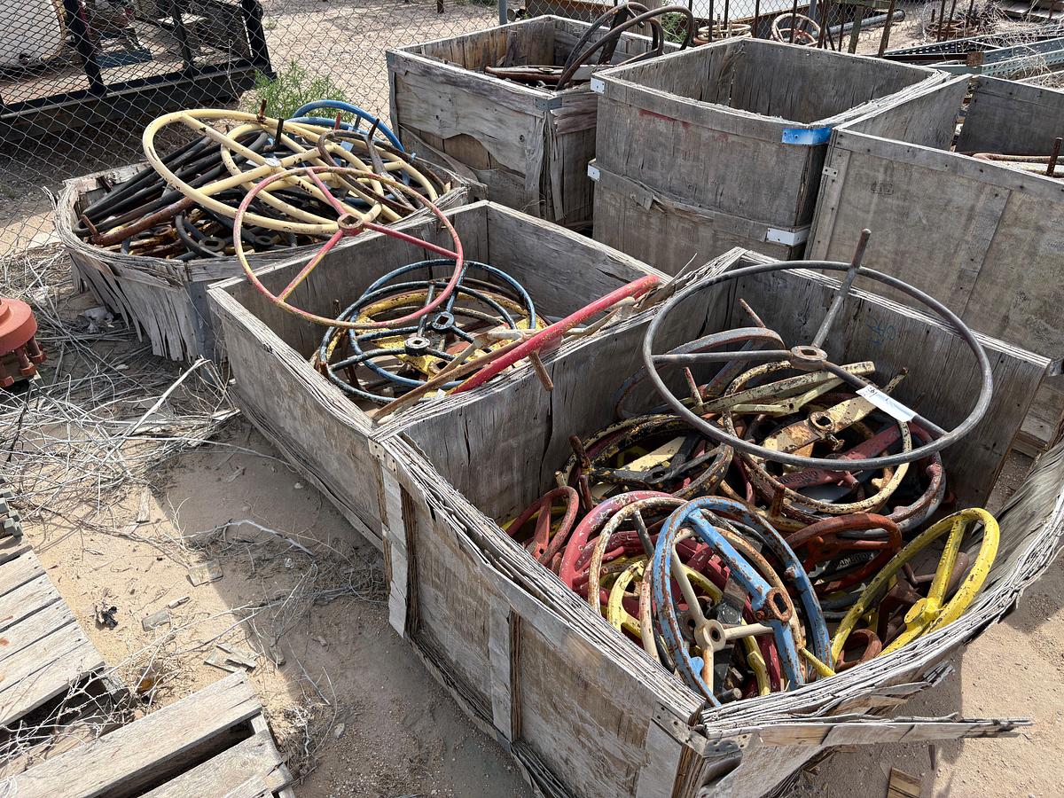 Used (7 crates) of assorted size valve handles