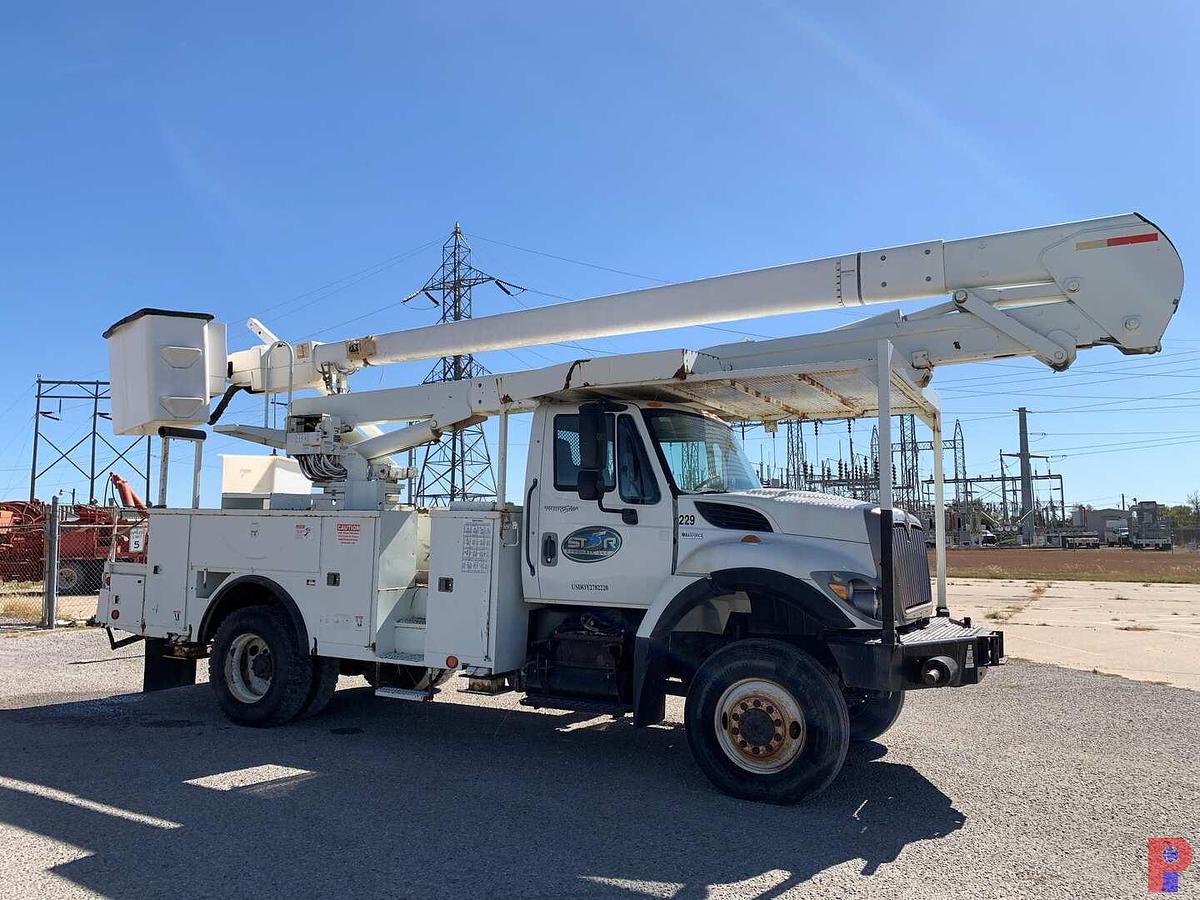 Used 2013 INTERNATIONAL  WORKSTAR 7300 4WD HI-RANGER 55' S/A BUCKET TRUCK
