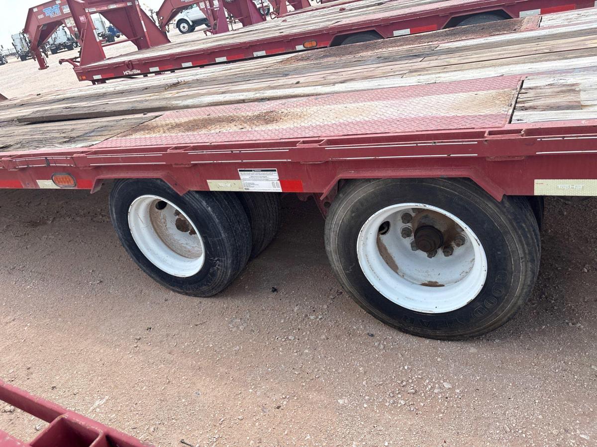 Used 2013 TOP HAT TRAILERS 30’ X 102” T/A GOOSENECK TRAILER