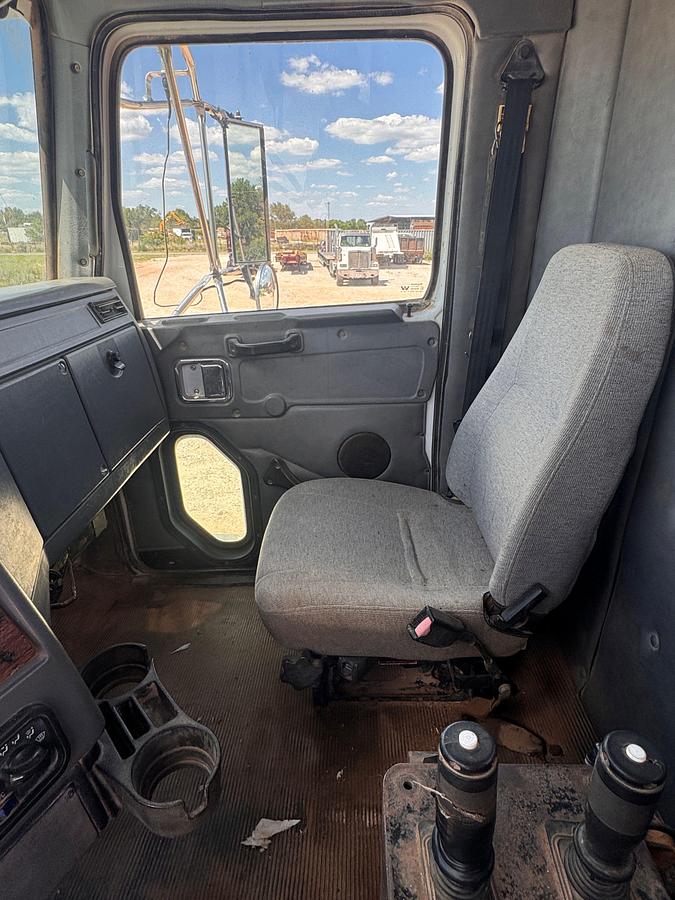 Used 2007 Western Star 6900 XD Twin Steer Winch Truck / Gin Truck