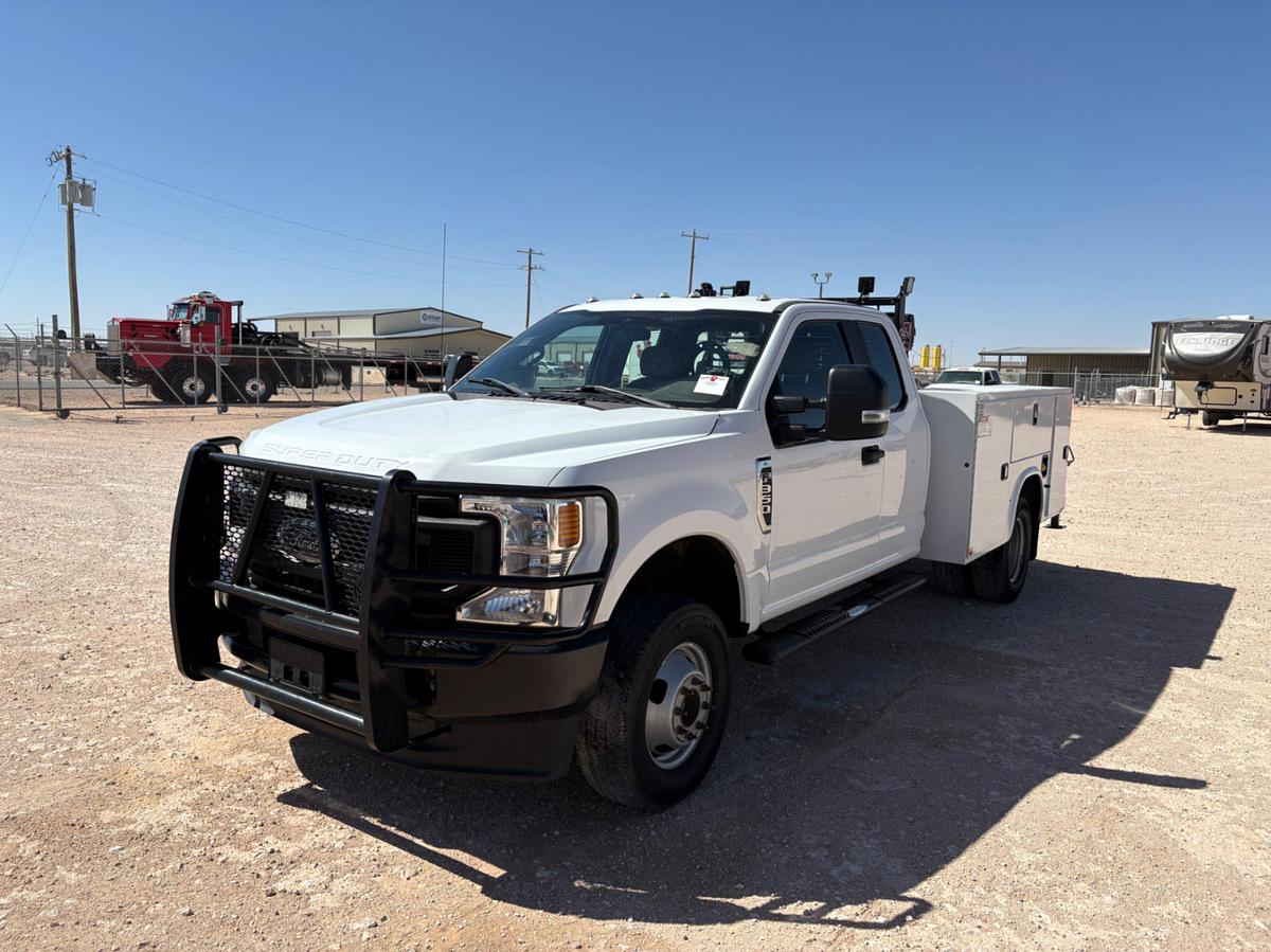 Used 2020 FORD F-350 SUPER DUTY EXTENDED CAB MECHANICS TRUCK, 4X4
