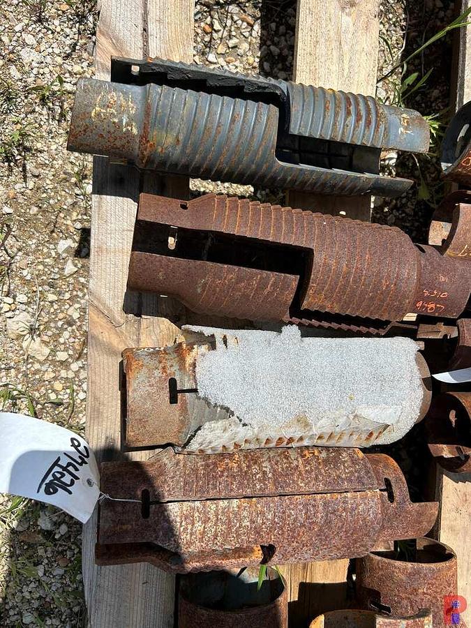 Used (4 X $) 3.557” - 4.310” 9487 SPEAR GRAPPLES