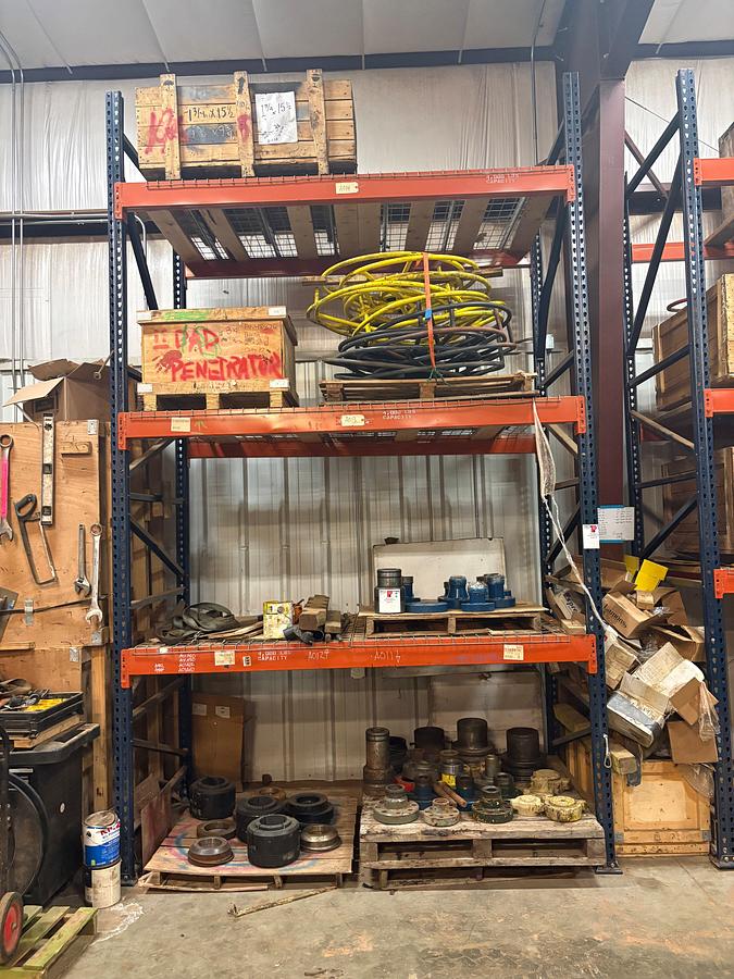 Used Giant model W-5 vibratory finishing machine