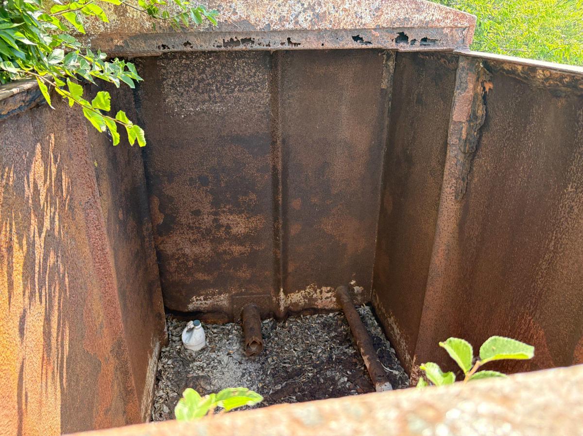 Used 8.5’ x 5’ x 6.5’ open top mud tank, skidded