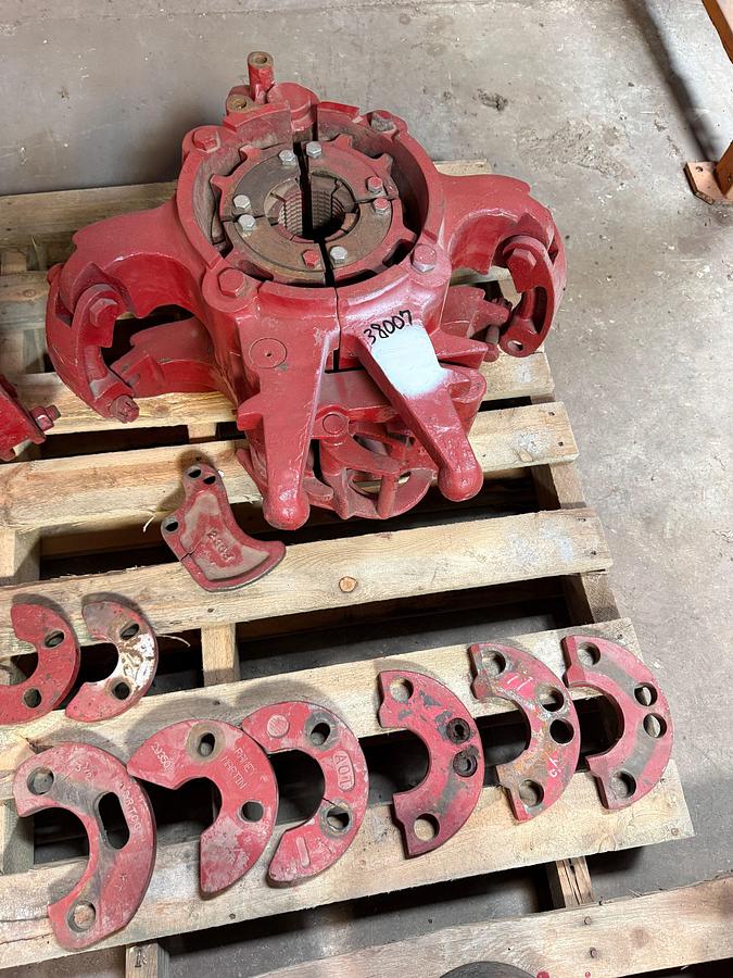 Used KEYSTONE YT 75-TON SLIP TYPE ELEVATOR