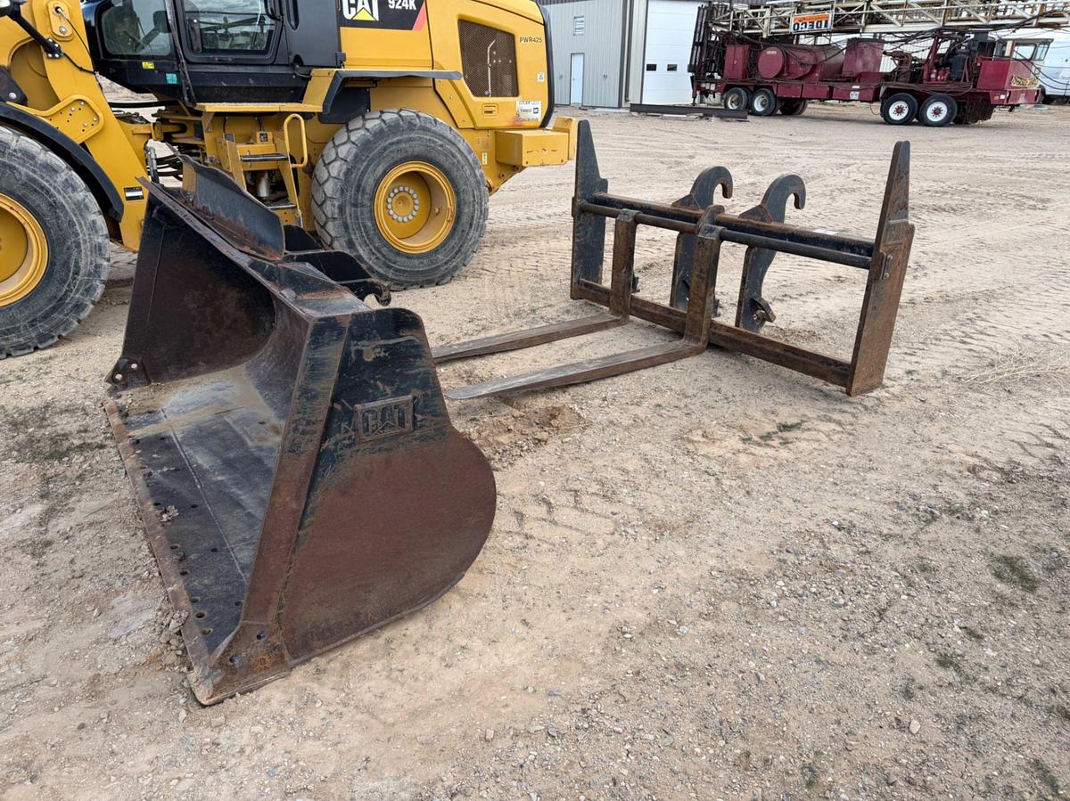 Used CAT Quick Attach Bucket & Forks F/ Wheel Loader