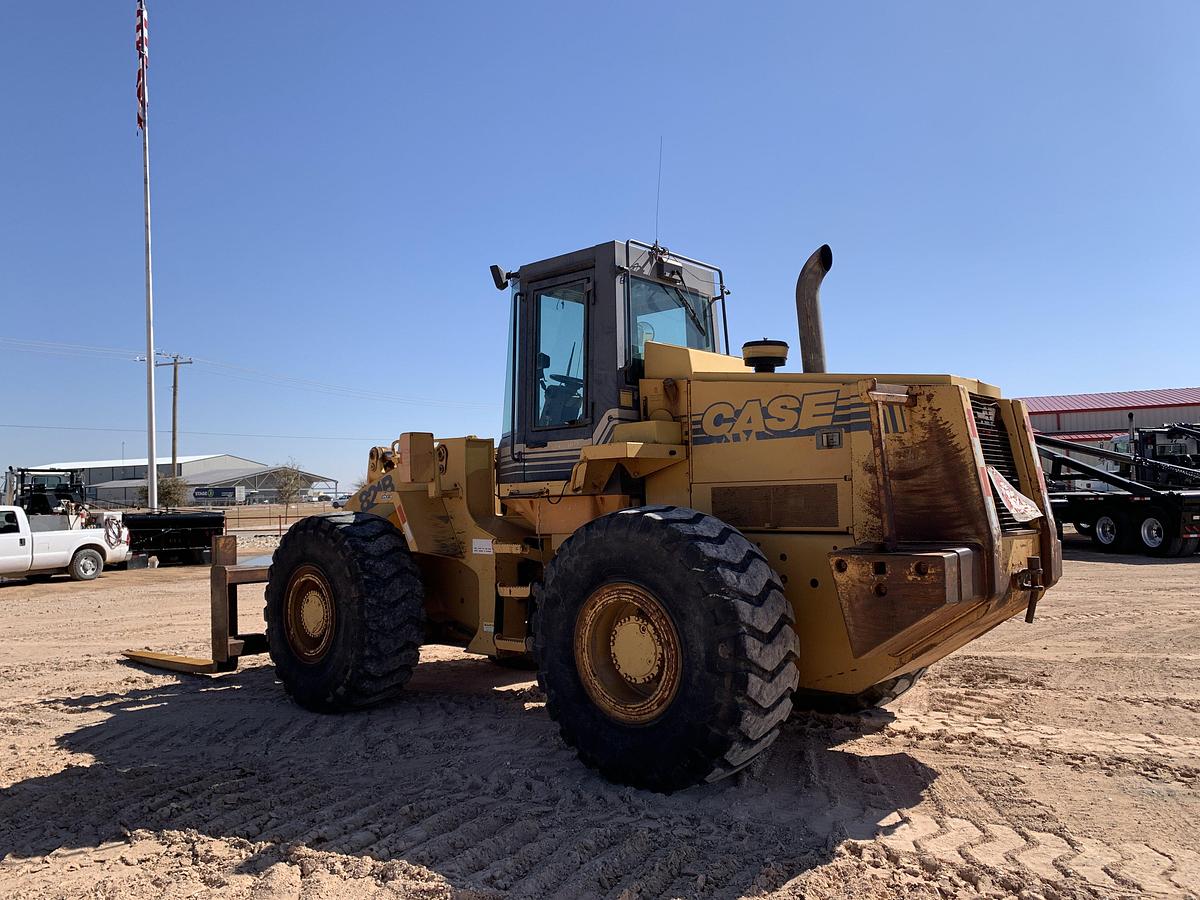 Used CASE 821B WHEEL LOADER