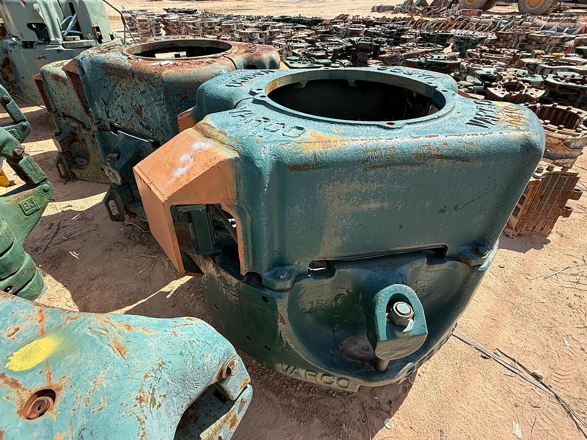 Used LOT W/ (3) VARCO 350-TON SLIP TYPE SPIDER CASING ELEVATORS