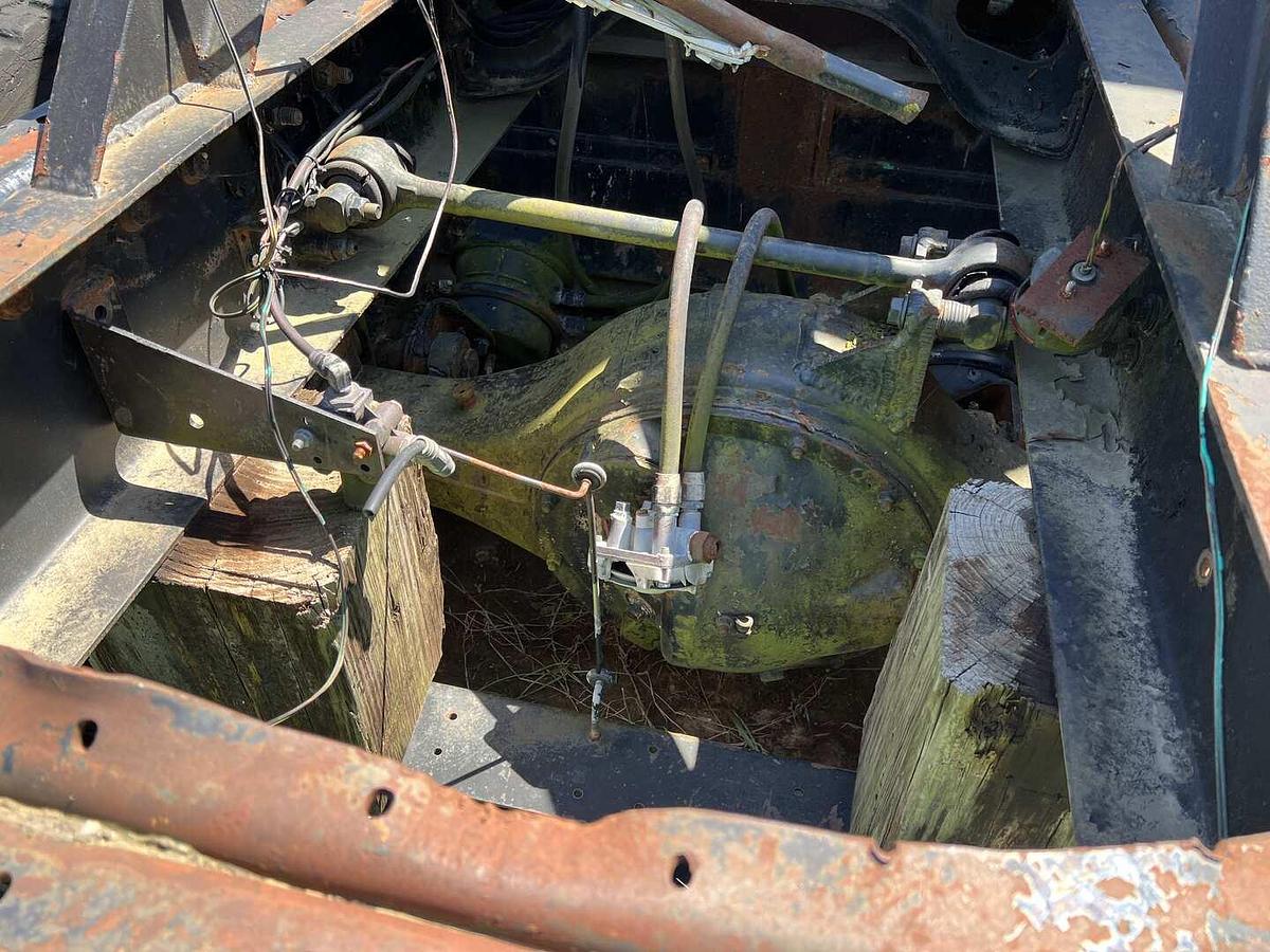 Used WATER TANK SINGLE AXLE 40'