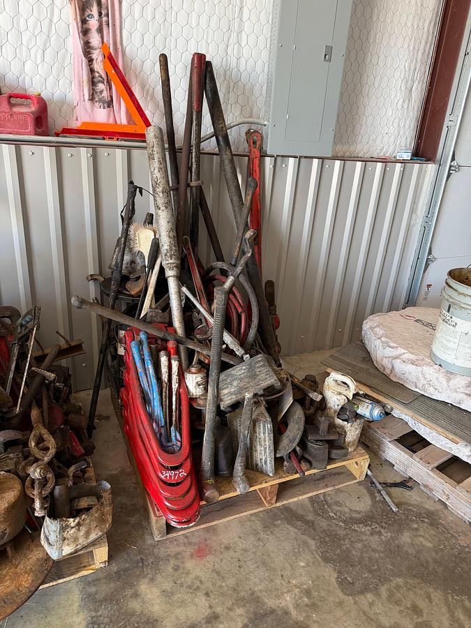 Used Well Service Rig Working Tool Package to Include: