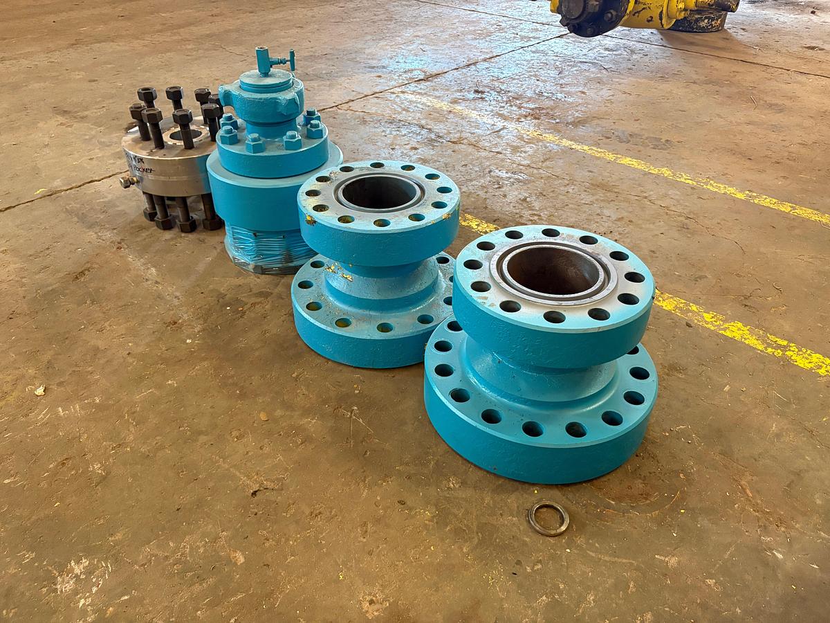 Used (2) 7-1/16” x 14” spacer spools & (2) DSAs w/ (1) 4” 1002 weco flange