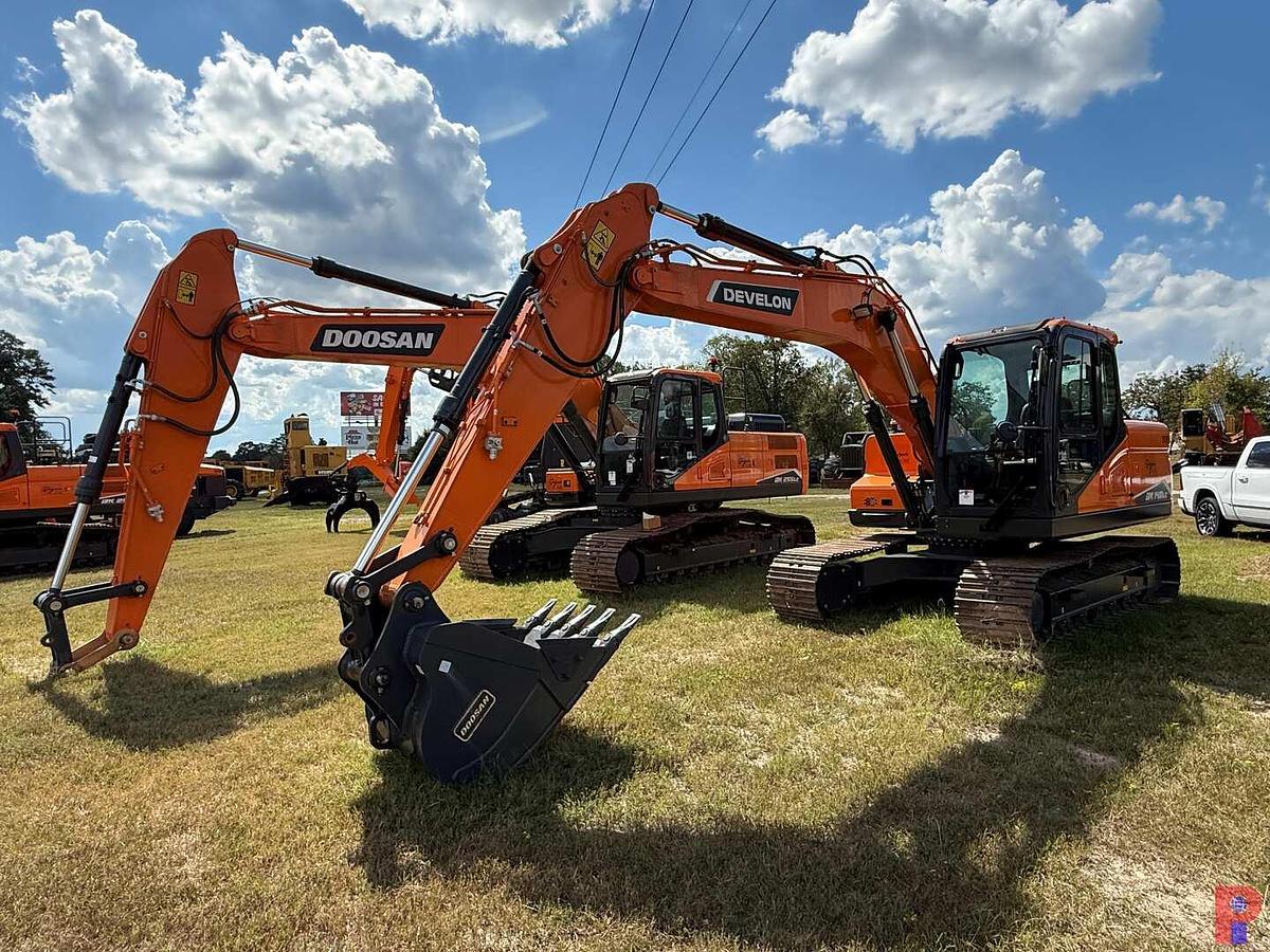 Used (NEW) DEVELON DX140LC-7K EXCAVATOR