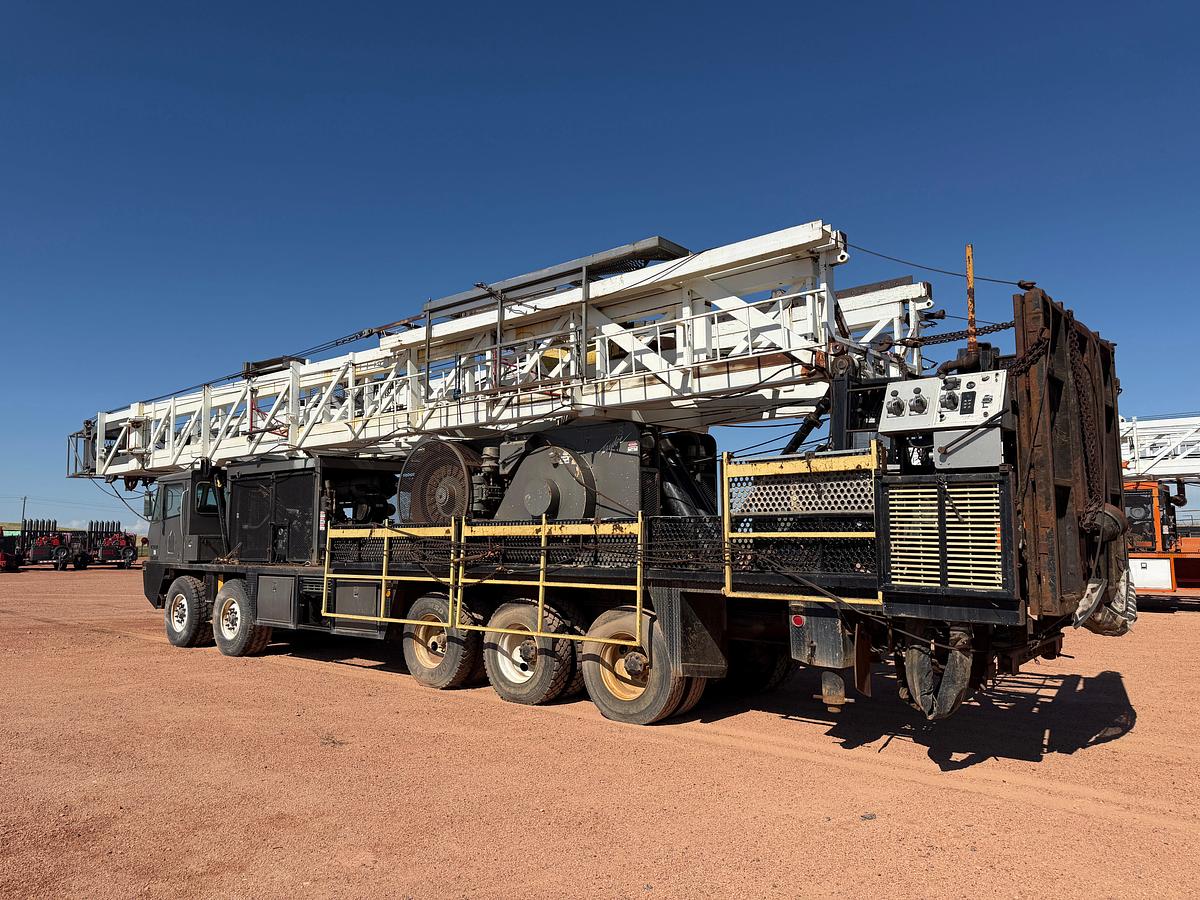 Used 2006 TAYLOR C500 DD 104'-250K 5-AXLE WELL SERVICE WORKOVER RIG