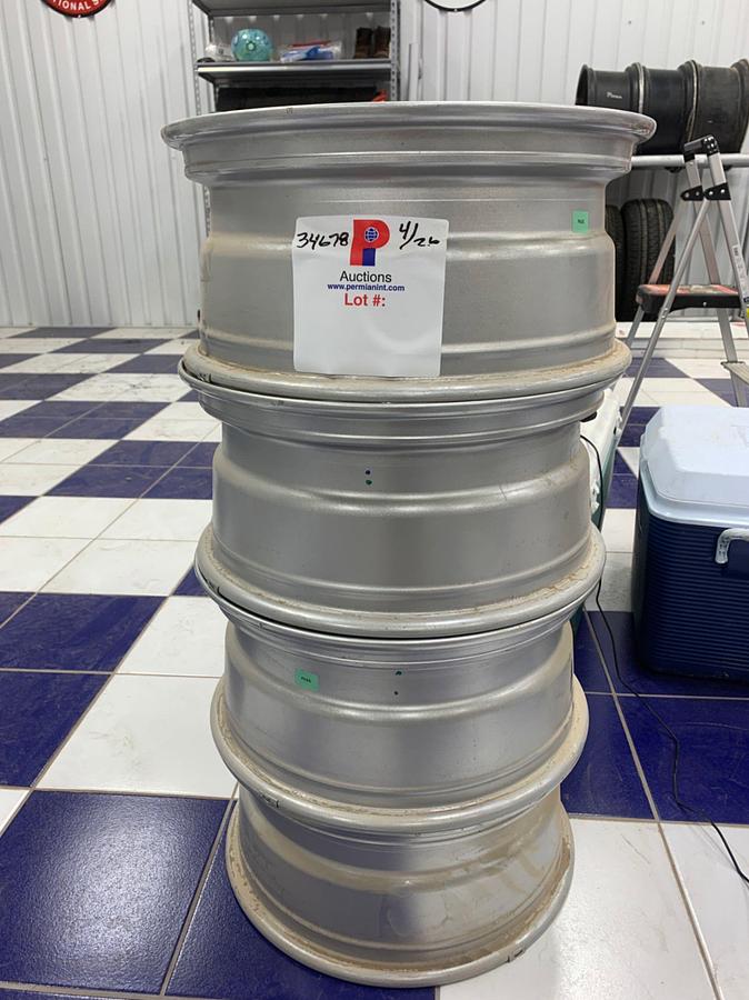 Used 15” x 7” x 5 Lug Jeep Wheels