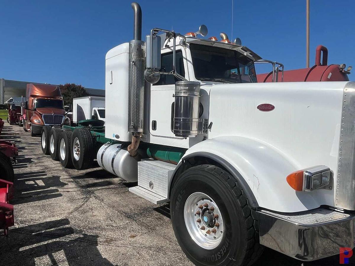 Used 2011 Peterbilt 367 Tri Drive 5 Axle Heavy Haul Sleeper Truck