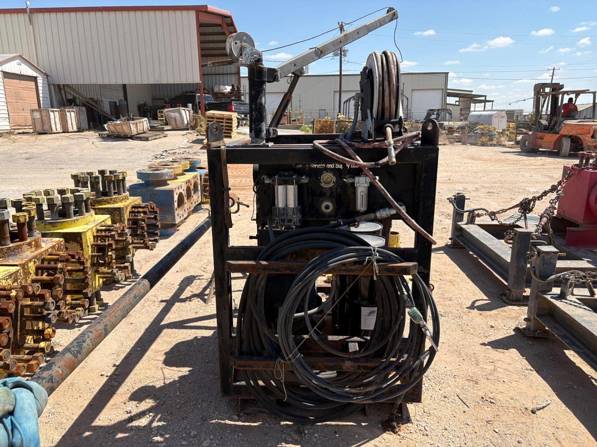 Used Bearing service & supply 5’ x 3.5’ pneumatic grease injection skid w/ lubricator
