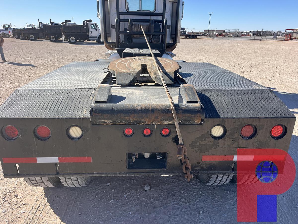 Used 2007 WESTERN STAR 4900 SF T/A DAYCAB WINCH TRUCK