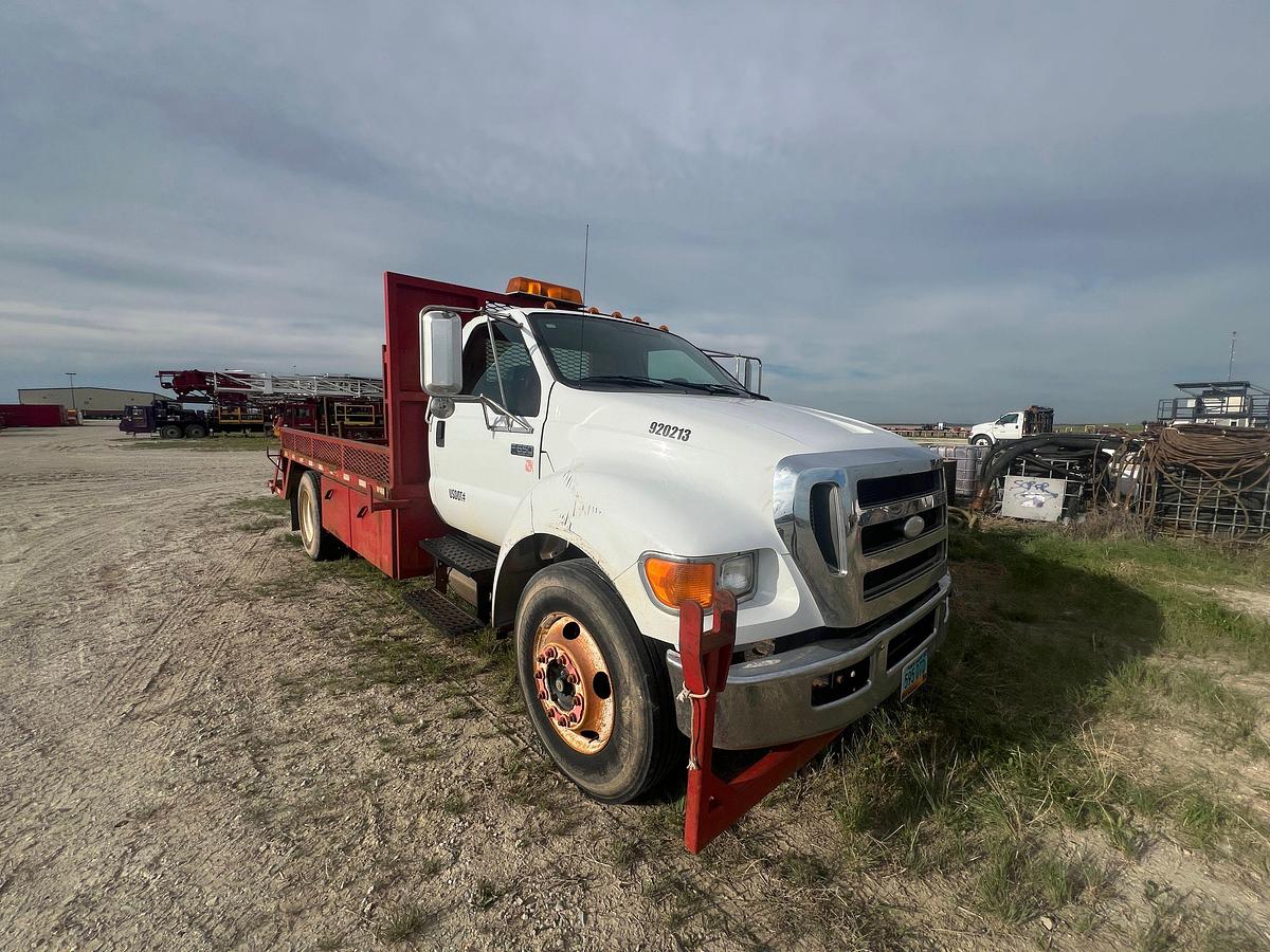 Used 2008 FORD F-650 SUPER DUTY TRUCK WITH TOOL BED