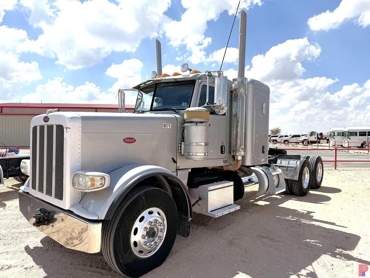 Used 2013 PETERBILT 388 T/A SLEEPER HAUL TRUCK
