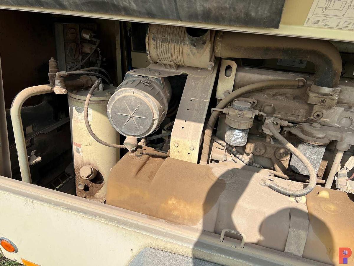 Used 2001 INGERSOLL-RAND 185 S/A AIR COMPRESSOR TRAILER